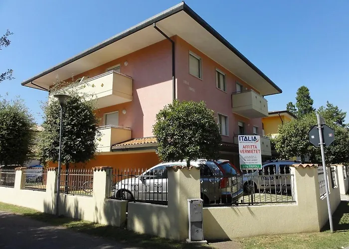 Flat With Terrace Διαμέρισμα *